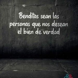 Meet your Posher, Esthela